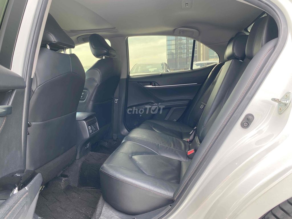 Toyota Camry 2019 2.5Q - 44000 km. Mua bán Ô tô tại Quận Bình Thạnh Tp Hồ Chí Minh được đăng bởi Toyota Sure hình 13