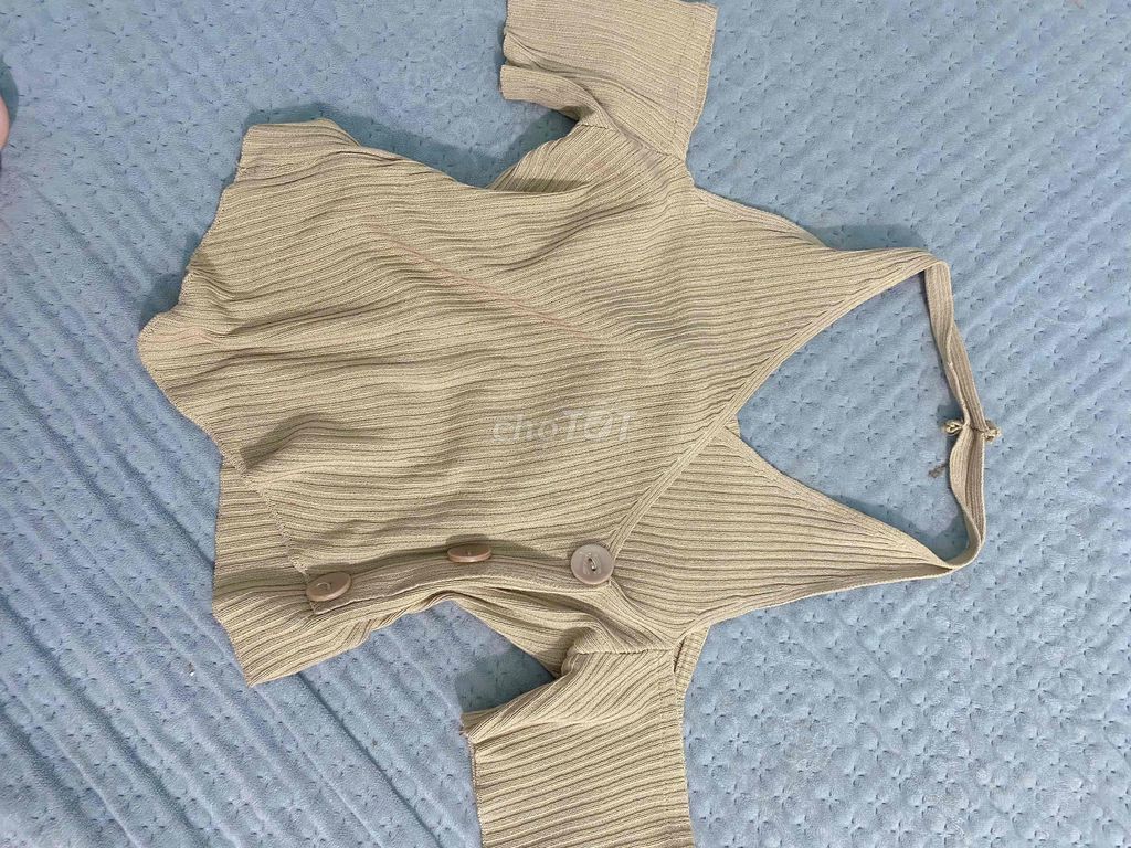 Áo thun nữ dệt kim trẻ trung. Mua bán Quần áo tại Huyện Giao Thủy Nam Định được đăng bởi Nguyễn Mỹ Nhật hình 1