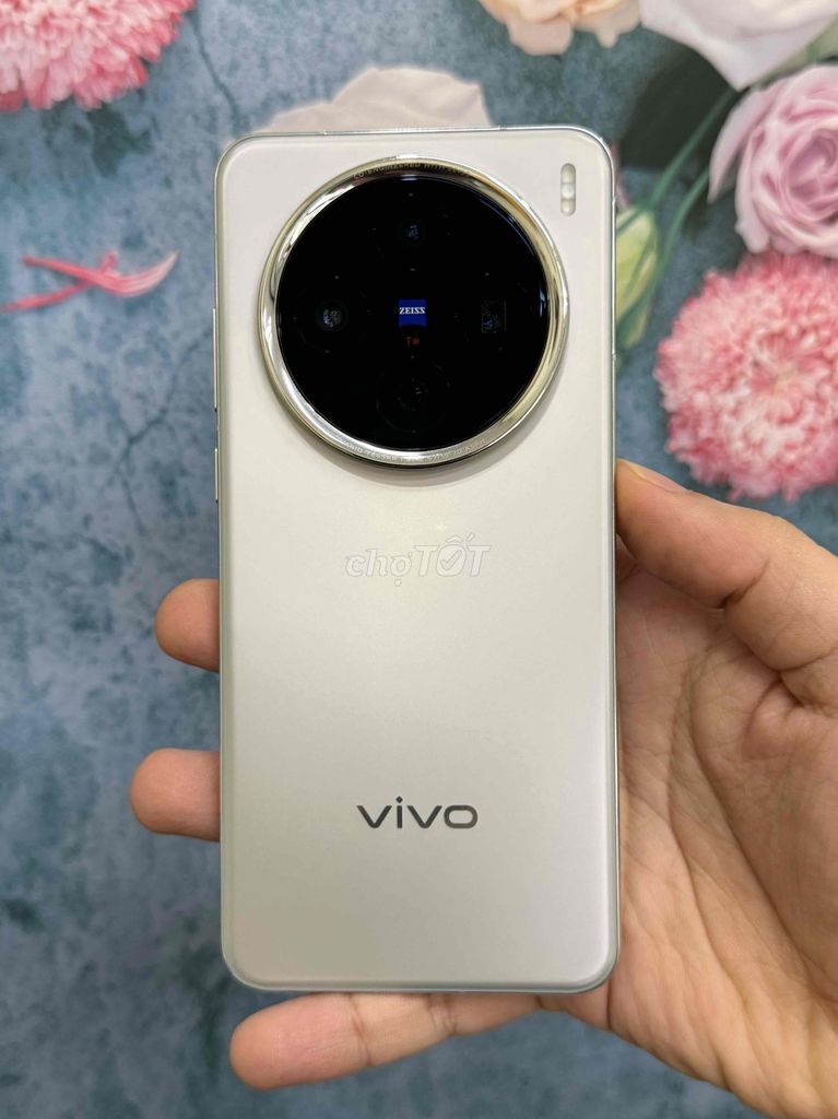 Vivo X200 Titan 12/256Gb BH 6th có trả góp