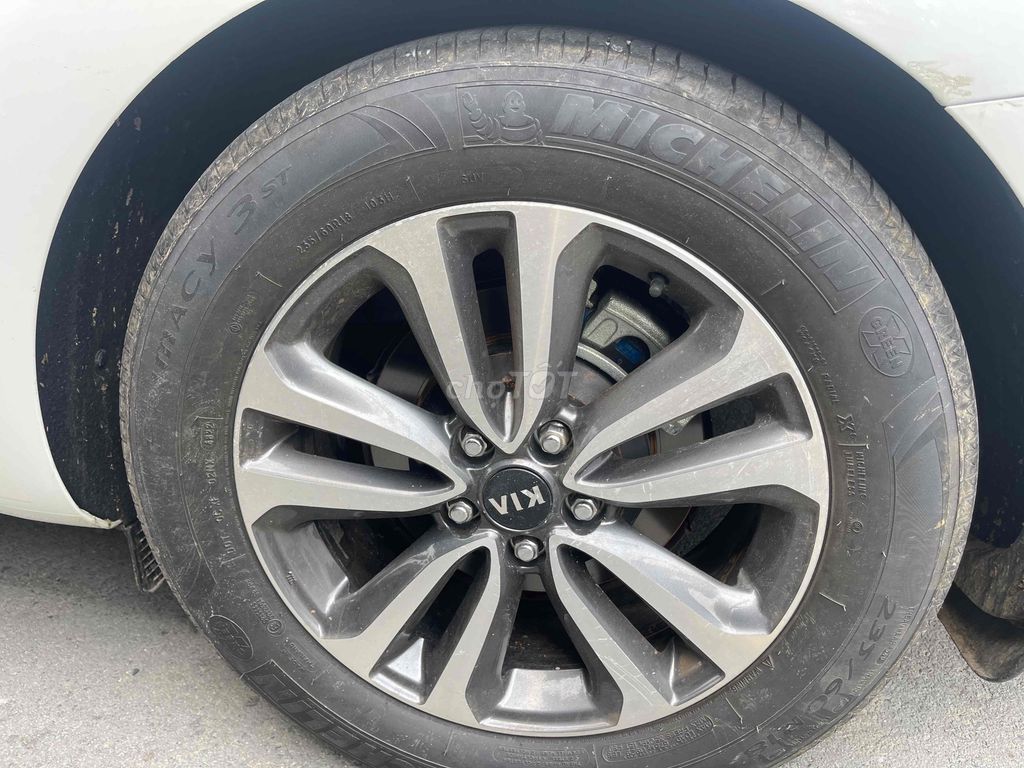 Kia Sedona 2017 2.2 DATH - 72000 km máy dầu full