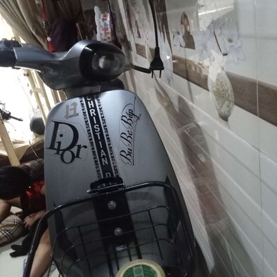 Xe đạp điện Nữ màu Xám. Mua bán Xe điện tại Quận Bình Thạnh Tp Hồ Chí Minh được đăng bởi Thiện 