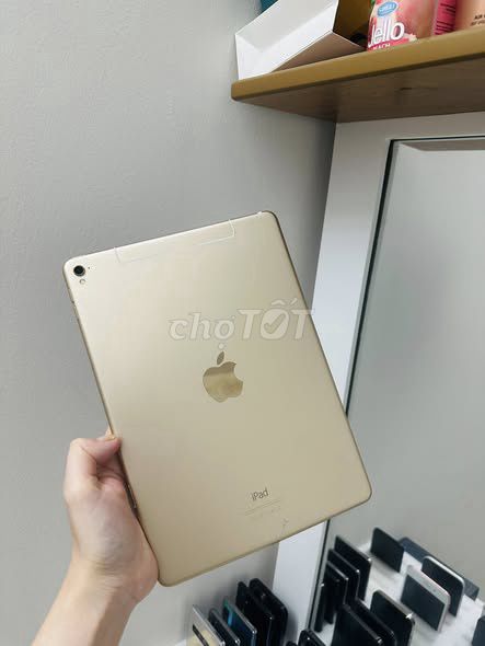 Apple iPad Pro 9.7 32GB Vàng. Mua bán Máy tính bảng tại Quận Bình Tân Tp Hồ Chí Minh được đăng bởi Hội Đồ Điện Tử hình 1
