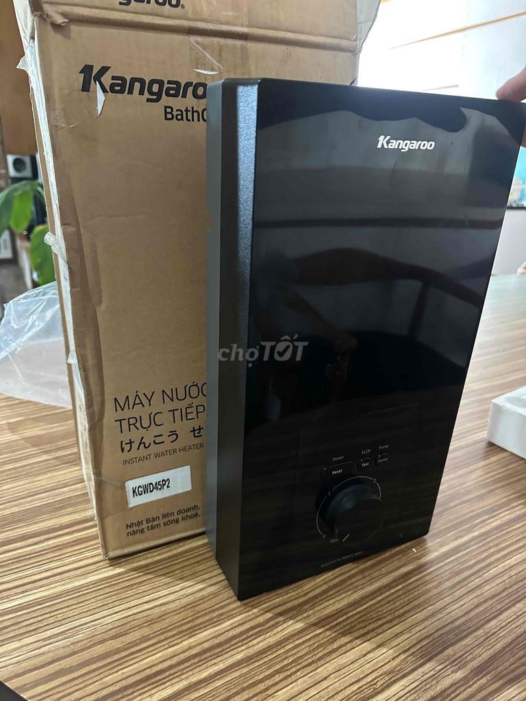 Máy nước nóng Kangaroo KGWD45P2 Đen. Mua bán Thiết bị vệ sinh, nhà tắm tại Quận 7 Tp Hồ Chí Minh được đăng bởi Thái Nguyễn hình 1