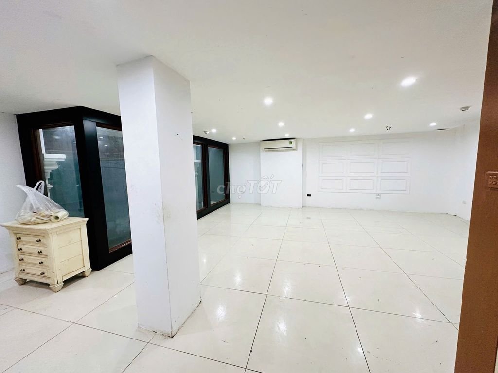 Mặt bằng cho thuê tại phố Quan Hoa - Cầu Giấy. Cho thuê văn phòng, mặt bằng kinh doanh tại Quận Cầu Giấy Hà Nội được đăng bởi đào tùng hình 4