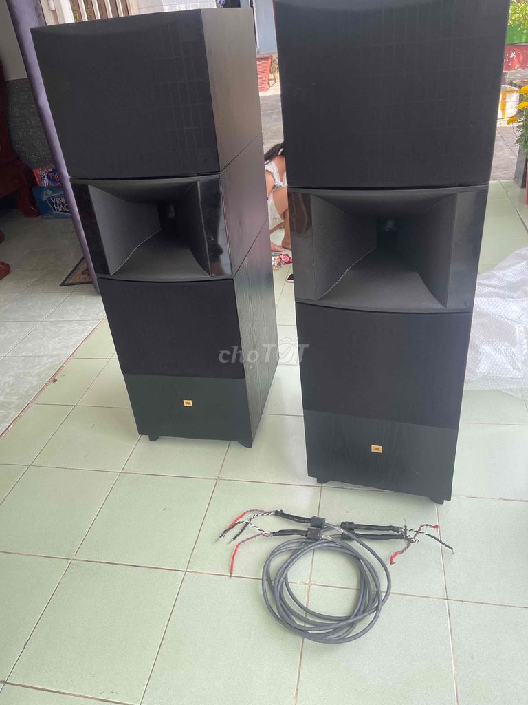 bán cặp loa JBL SVA - 2100 rất đẹp