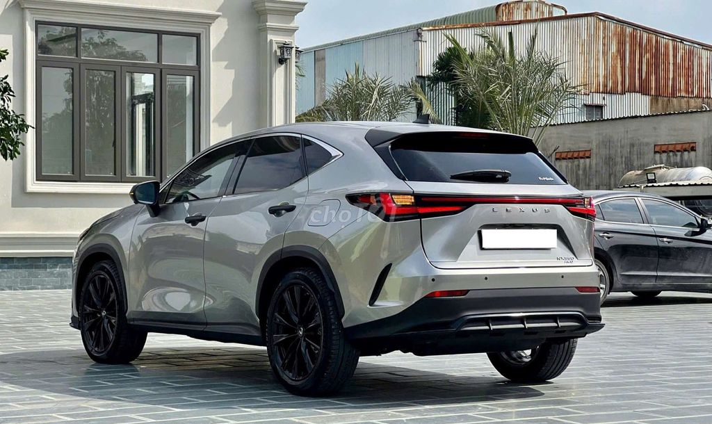 Lexus nx350 đời 2021. Mua bán Ô tô tại Thành phố Thủ Dầu Một Bình Dương được đăng bởi Quốc việt  hình 2
