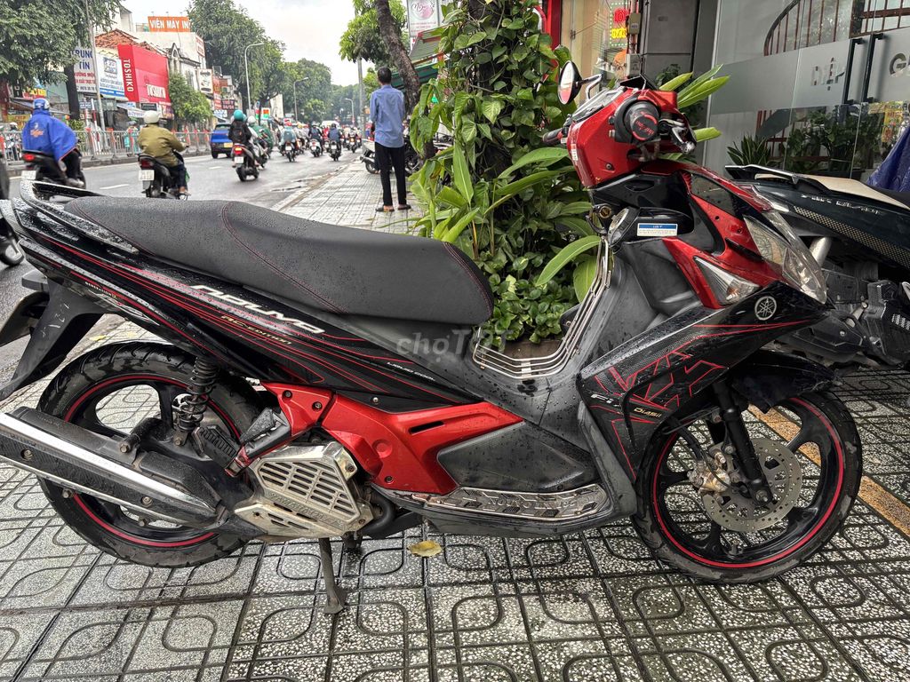Yamaha Nouvo 2013, красный, черный, 124 куб. см