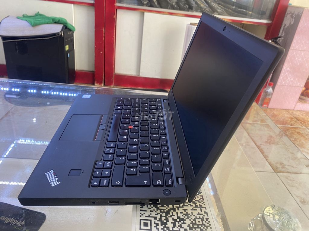 Lenovo ThinkPad X270 | I7/8/256