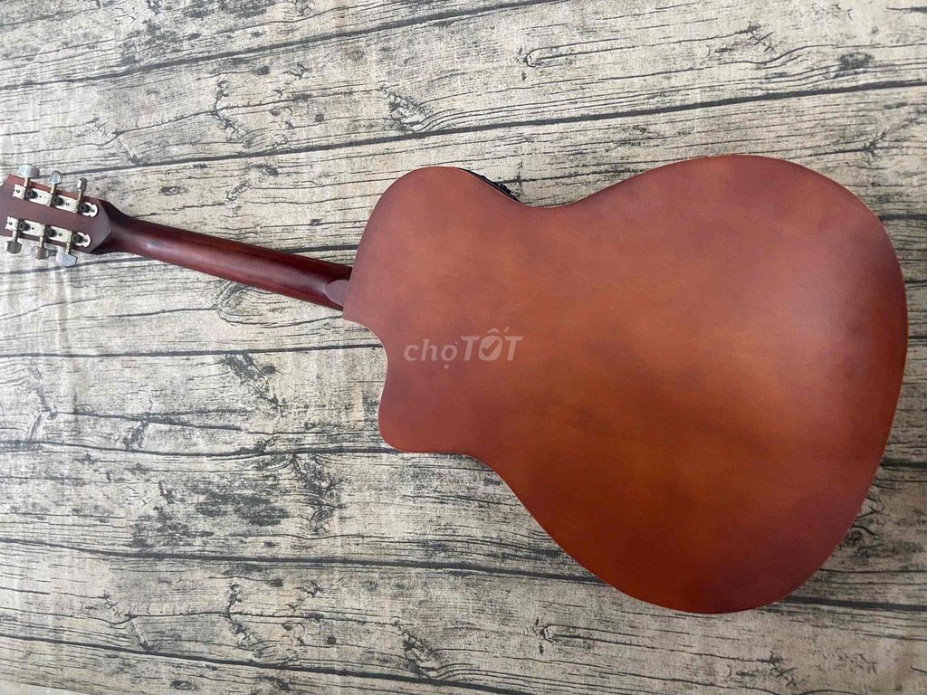 Thanh Lý Guitar Kèm Eq