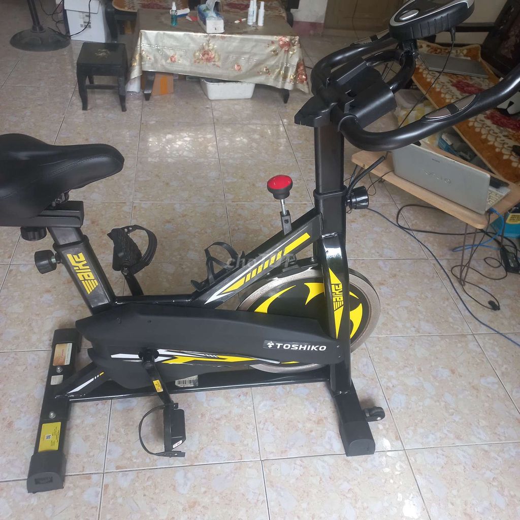 Xe đạp thể dục TOSHIKO X9 Đen, vàng. Mua bán Đồ thể thao, Dã ngoại tại Quận Liên Chiểu Đà Nẵng được đăng bởi Đình hình 1