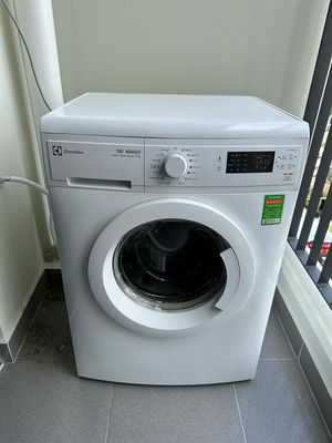 mình cần thanh lý. Mua bán Máy giặt tại Thành phố Thủ Đức Tp Hồ Chí Minh được đăng bởi Phi Long 