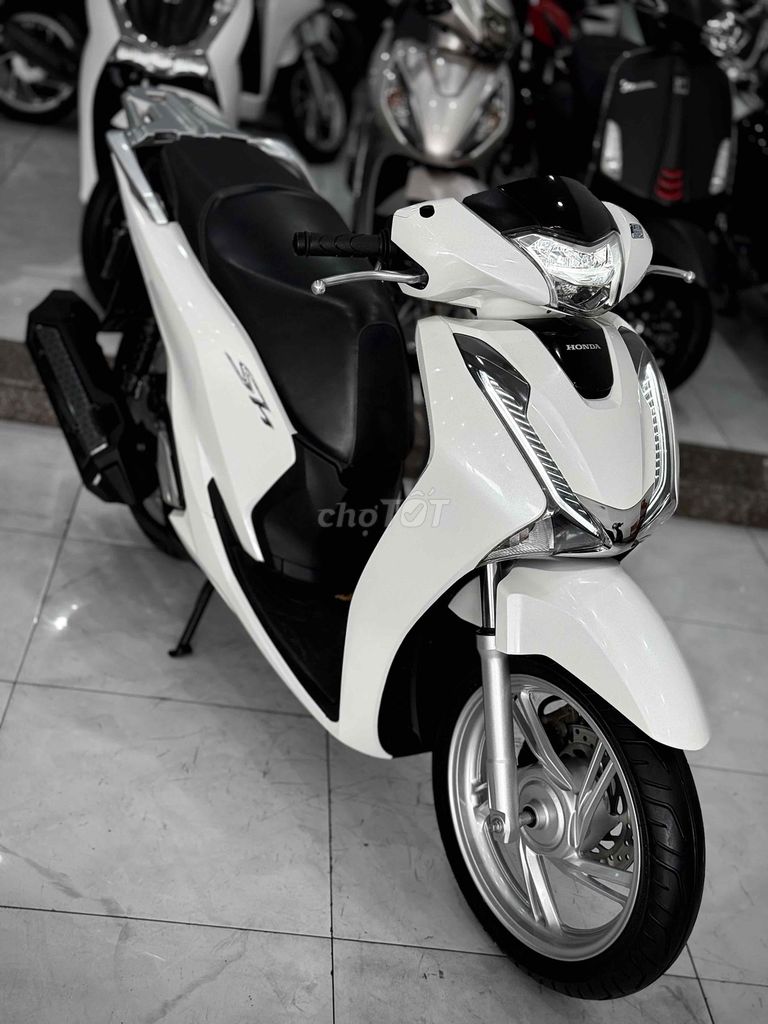 Sh125i 2018 Lướt chính chủ ký ( Hỗ trợ GÓP ) 🔥🔥🔥. Mua bán Xe máy tại Thị xã Phú Mỹ Bà Rịa - Vũng Tàu được đăng bởi Cửa Hàng Xe Máy Phú Mỹ hình 1