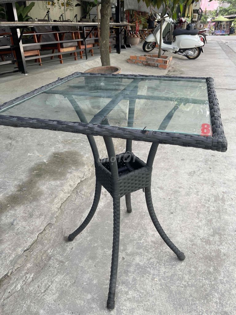 Bàn mặt kính chân mây Đen. Mua bán Bàn ghế tại Quận Bình Tân Tp Hồ Chí Minh được đăng bởi rửa xe sang668 hình 1