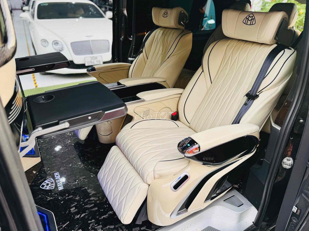 Mercedes-Benz V220 2016 Đen. Mua bán Ô tô tại Quận 8 Tp Hồ Chí Minh được đăng bởi Hồng Phúc hình 3