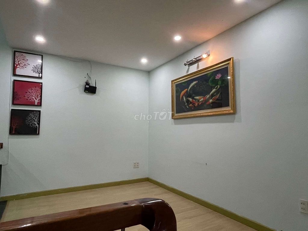 Photo 5