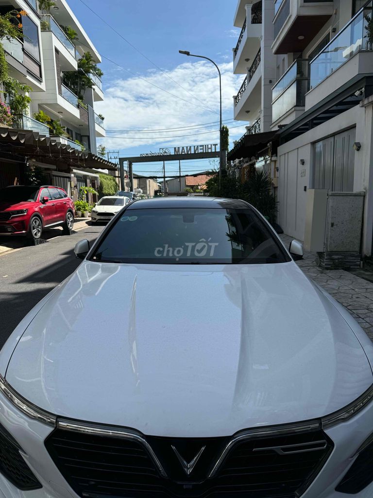 VinFast Lux A2 A2.0 base chính chủ - 12600 km