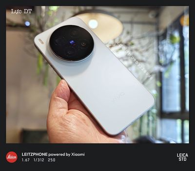 Vivo X300 Pro 5G bản QT 16GB/512GB Xanh ngọc keng