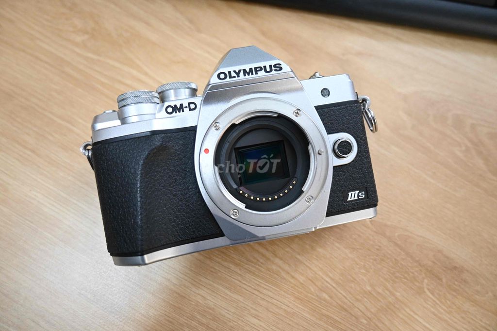 Máy ảnh Olympus EM10 Mark IIIS. Mua bán Máy ảnh, Máy quay tại Quận Tân Bình Tp Hồ Chí Minh được đăng bởi Lê Thị Phương Thảo hình 1