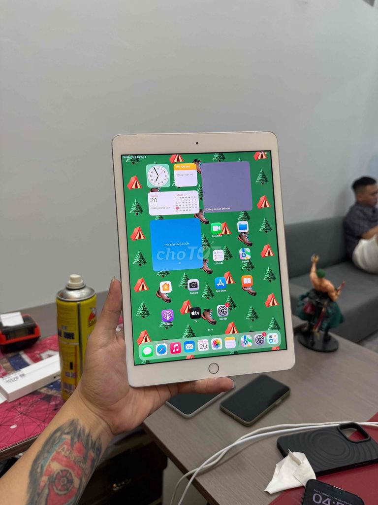 Apple iPad Gen 7 32GB Bạc 4G Wifi Zin Nguyên Bản. Mua bán Máy tính bảng tại Quận Đống Đa Hà Nội được đăng bởi Hà Nội Mobile Bao Duyệt Nợ Xấu hình 1