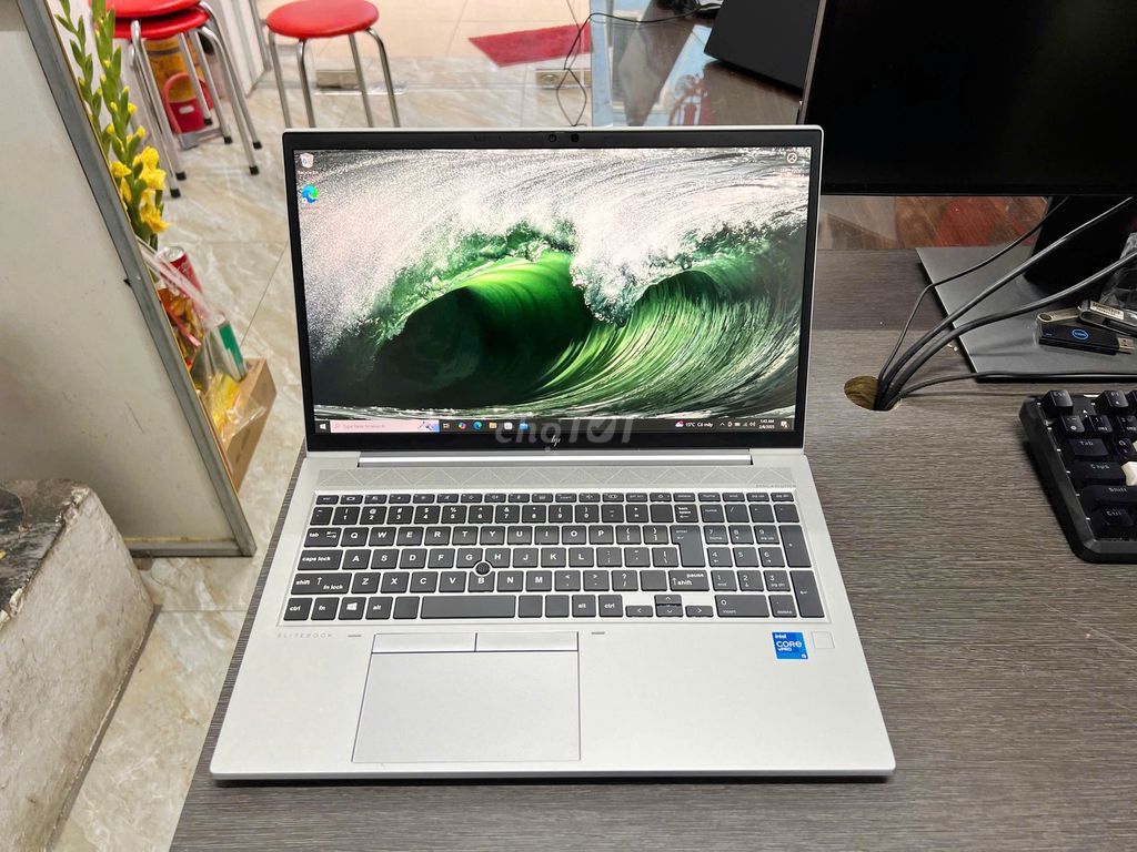 Em cần bán laptop HP Elitebook 850 G7  Vỏ nhôm