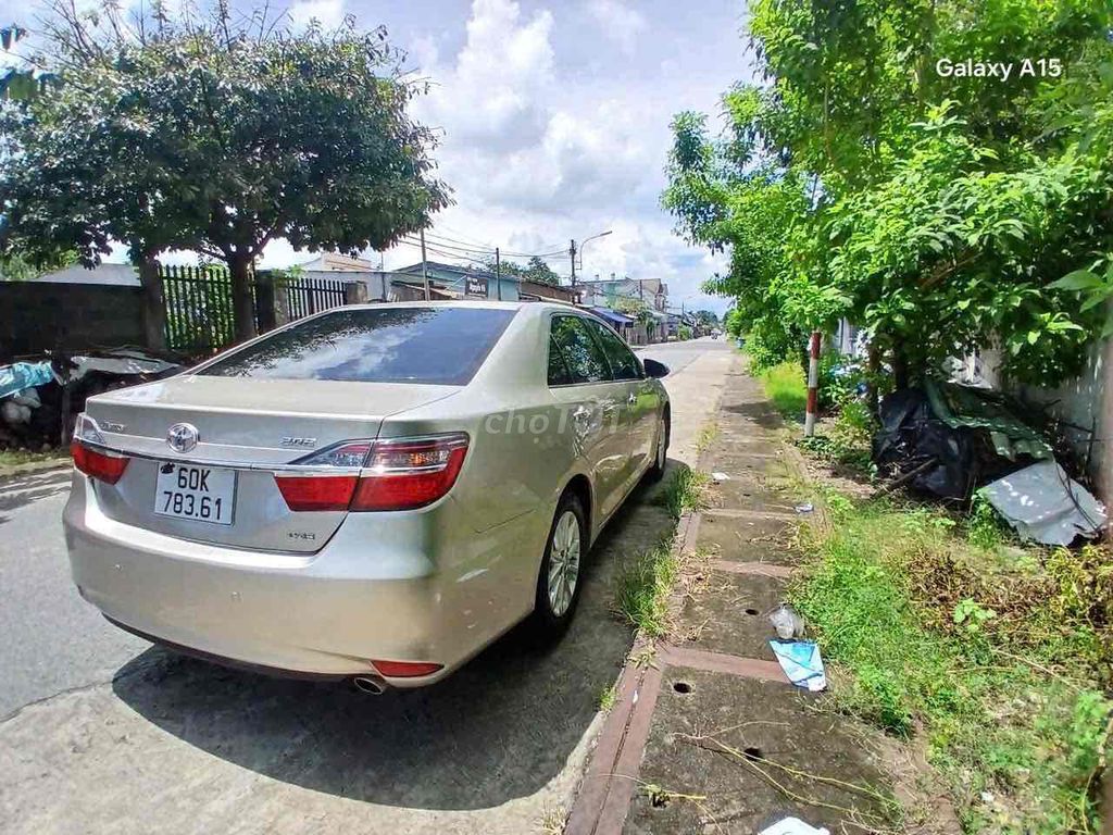 Toyota Camry 2016 2.0E - 90000 km. Mua bán Ô tô tại Huyện Củ Chi Tp Hồ Chí Minh được đăng bởi anh Hiep hình 4