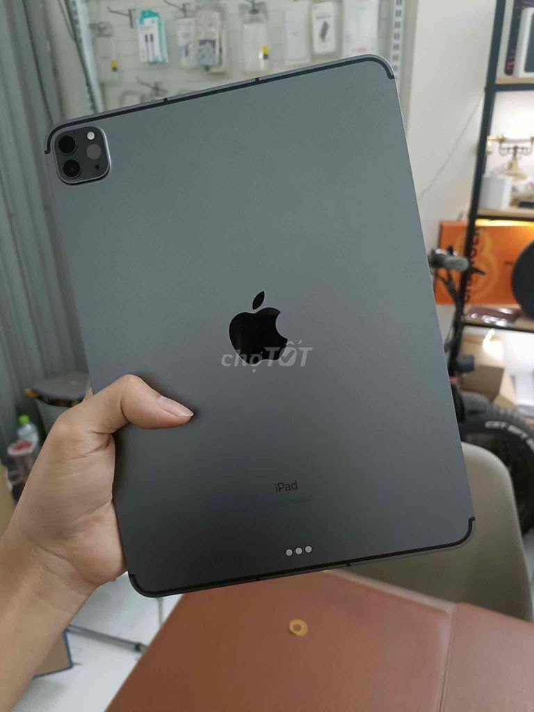 iPad Pro M1 128GB Xám bản 5G zin keng pin 88%. Mua bán Máy tính bảng tại Quận Thanh Khê Đà Nẵng được đăng bởi TT PHONE hình 1