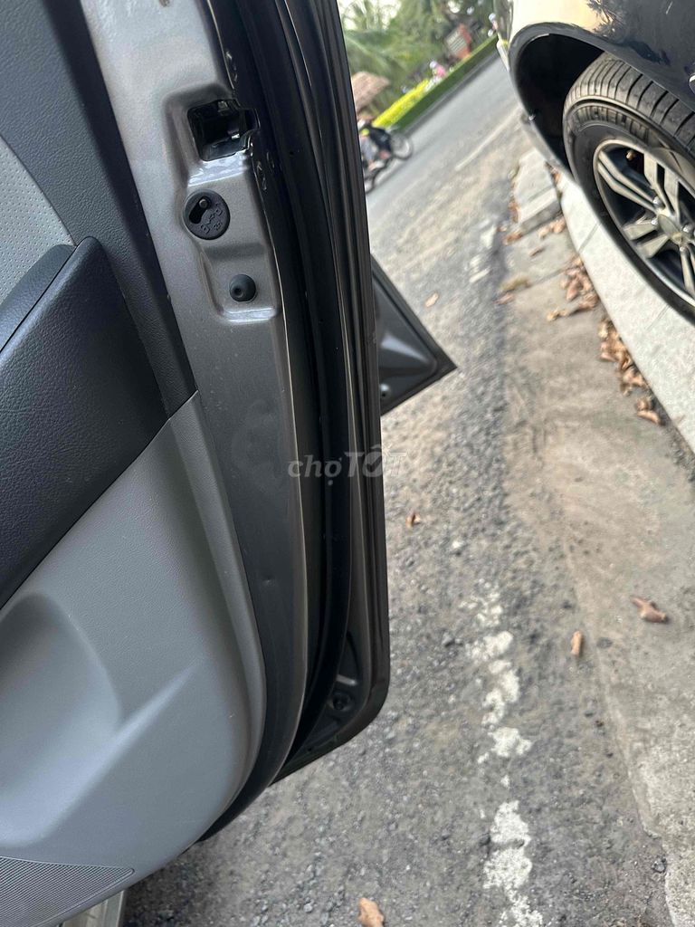 Hyundai Avante Sedan Số sàn Xám. Mua bán Ô tô tại Thành phố Bến Tre Bến Tre được đăng bởi Phương Bến Tre hình 8