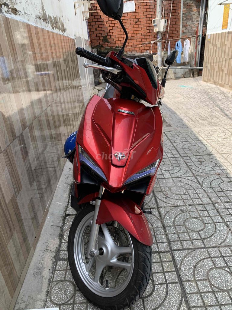 Honda Air Blade 125 2018 Красный 13 тысяч донгов