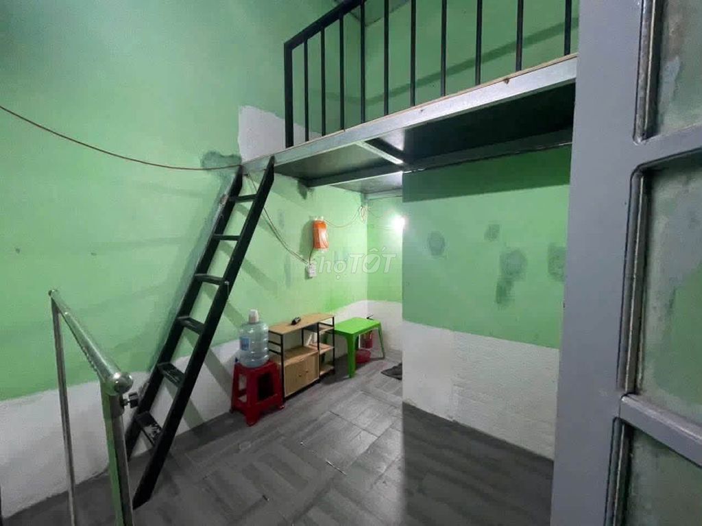 Cho thuê phòng trọ 25m² có gác lửng tại Đà Nẵng