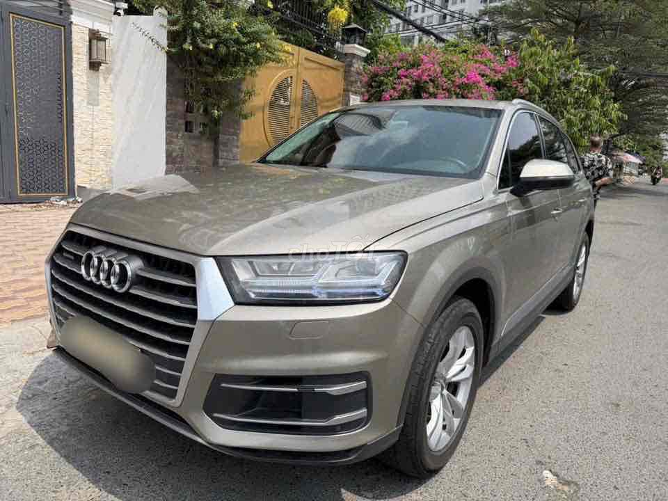 Audi Q7 2016 photo 2