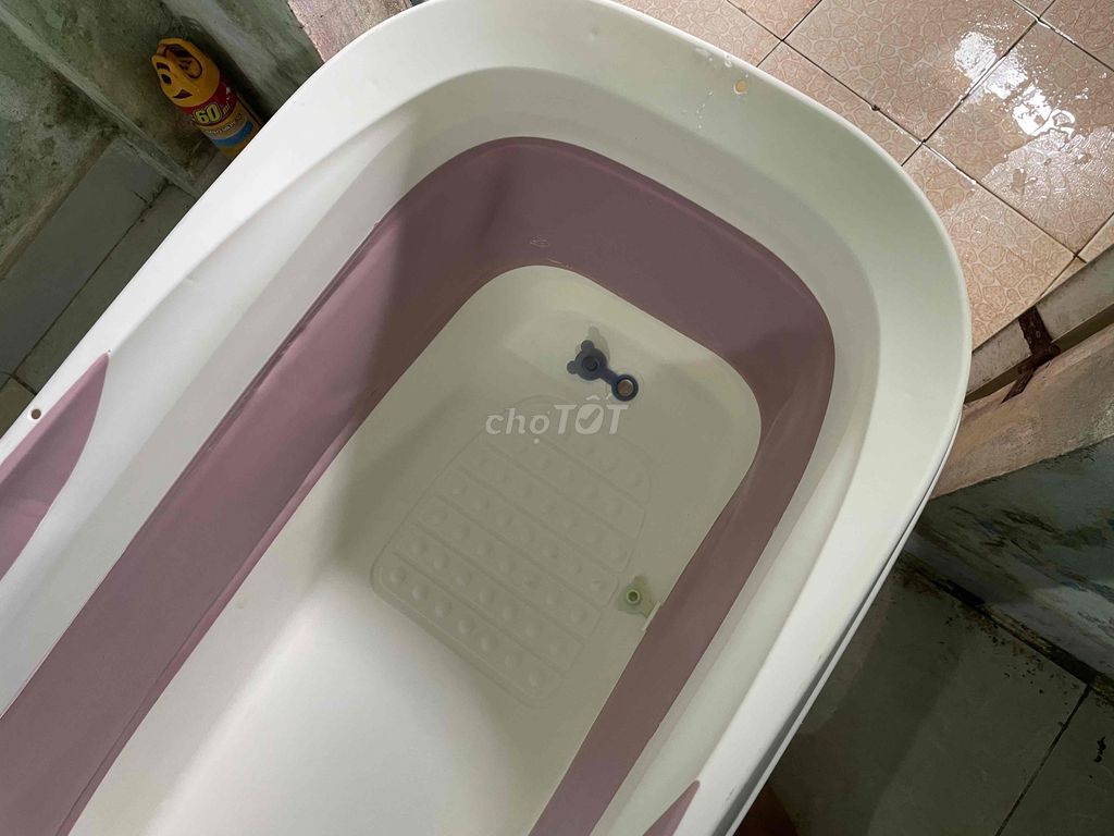 Bồn tắm nhựa Trắng, Hồng. Mua bán Thiết bị vệ sinh, nhà tắm tại Quận Liên Chiểu Đà Nẵng được đăng bởi Hà My hình 1