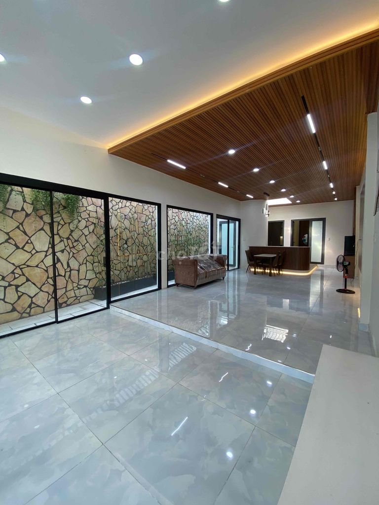 Giảm 300 củ / Tiện Kinh Doanh Spa, Thú Y, cho thuê. Mua bán văn phòng, mặt bằng kinh doanh tại Quận 12 Tp Hồ Chí Minh được đăng bởi Hoàng Sỹ hình 4