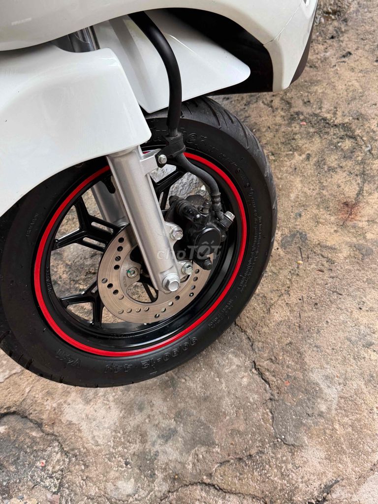 Электроскутер VinFast Evo Gran Белый 3000 км