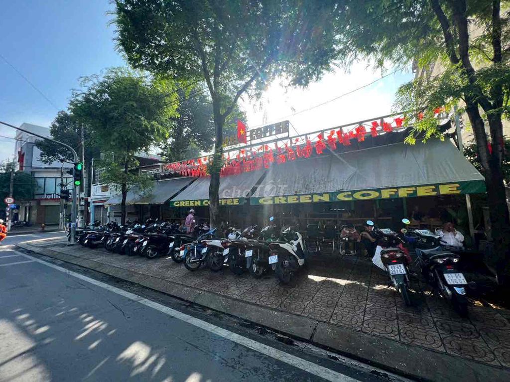 Cần sang nhượng quán cafe giá 400 triệu đã bao gồm cọc 56.000.000vnd