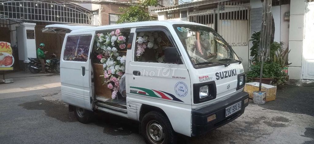 suzuki van 2005