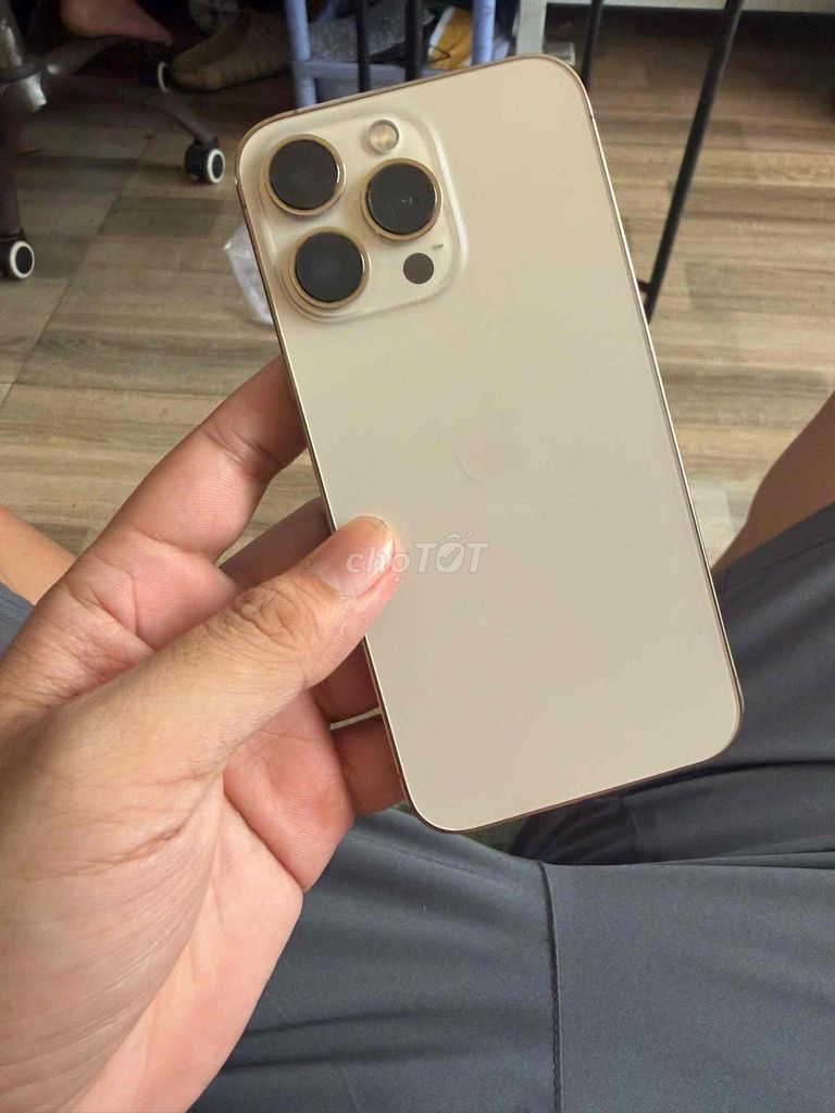 Apple iPhone 13 Pro Max 128GB Vàng 100%. Mua bán Điện thoại tại Quận Tân Bình Tp Hồ Chí Minh được đăng bởi Nguyễn Chí Thành hình 1