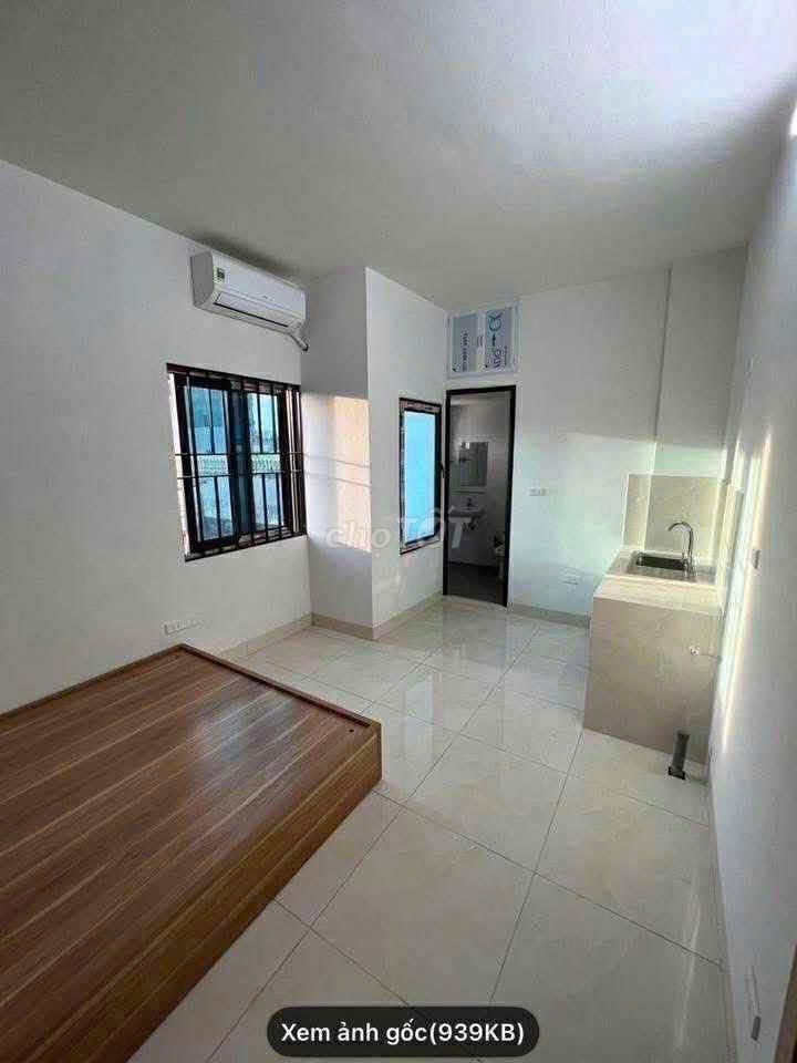 ngõ 898 đường láng (thông ngõ 157 chùa láng) khép kín đủ đồ 2,5tr