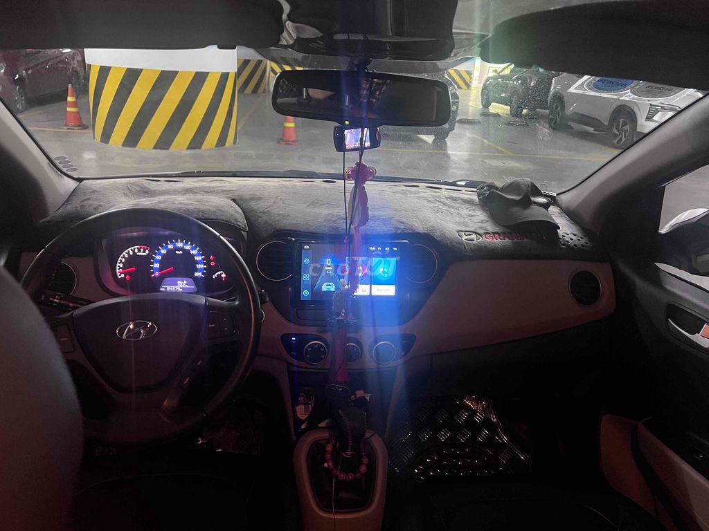 Hyundai Grand i10 2017 Sedan 1.2 MT - 80000 km. Mua bán Ô tô tại Thành phố Biên Hòa Đồng Nai được đăng bởi Anh Bui hình 4