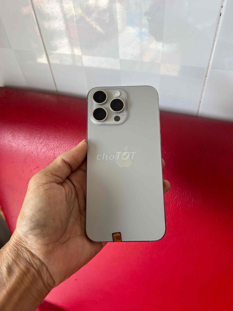 Apple iPhone 15 Pro Max 256GB Titan. Mua bán Điện thoại tại Thành phố Tân An Long An được đăng bởi truongbathien hình 1