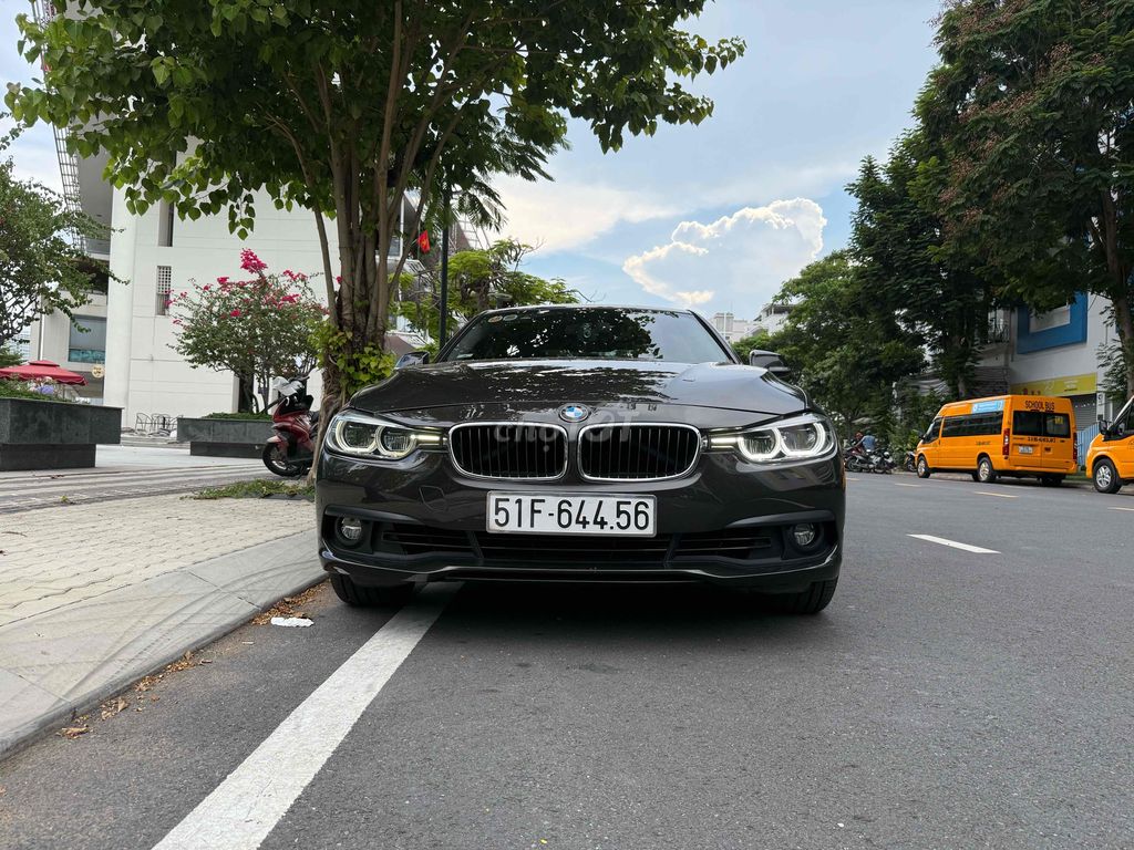 BMW 3 Series 2015 320i - 45000 km. Mua bán Ô tô tại Quận 7 Tp Hồ Chí Minh được đăng bởi Bao le hình 1