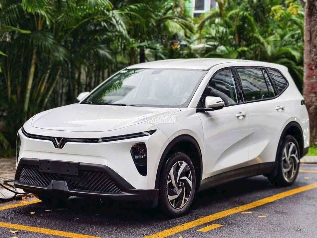 LIMO GREEN 2025 GIAO NGAY T12 GIÁ CHỈ TỪ 681TR !!. Mua bán Ô tô tại Quận Bình Tân Tp Hồ Chí Minh được đăng bởi Lê Phát hình 2