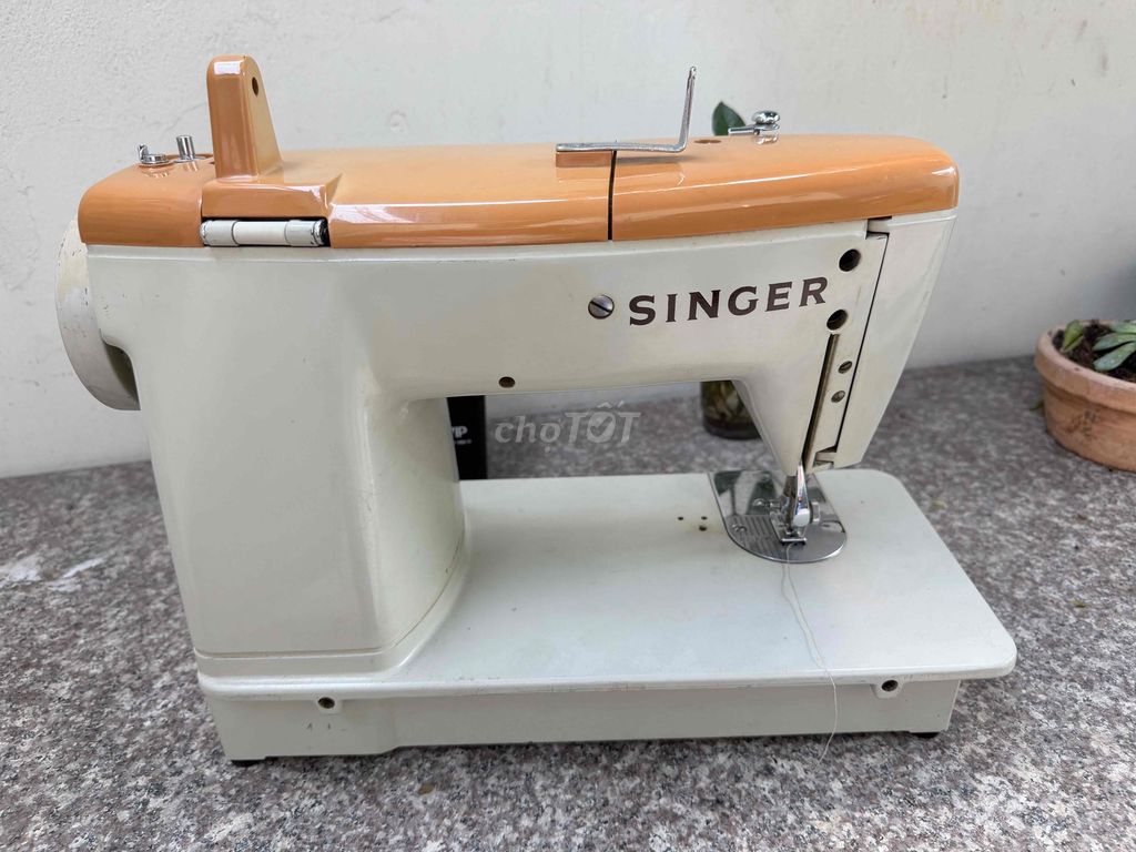 Máy may Singer. Mua bán Đồ chuyên dụng, Giống nuôi trồng tại Quận 3 Tp Hồ Chí Minh được đăng bởi mắt kính đức anh  hình 1