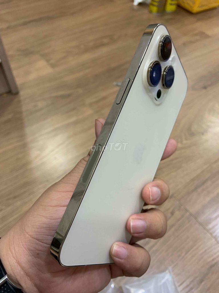 Apple iPhone 14 Pro Max 1TB Vàng. Mua bán Điện thoại tại Quận 12 Tp Hồ Chí Minh được đăng bởi San San Mobile hình 1