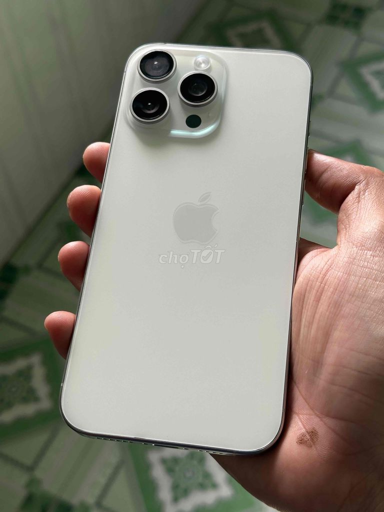 iPhone 16 Pro Max 256GB Bạc. Mua bán Điện thoại tại Thành phố Bến Tre Bến Tre được đăng bởi Minh Tú Nhà Đất Bến Tre hình 1