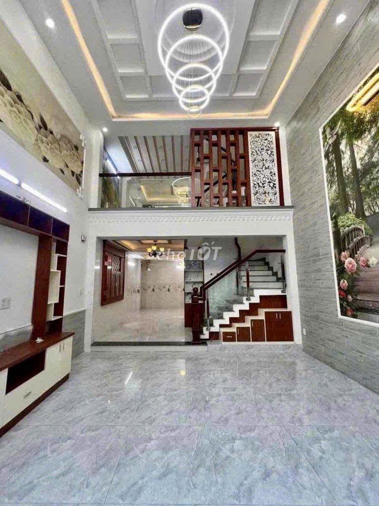 Cần cho thuê nhà MT 28A Đường Số 4 Cư Xá Đô Thành, Phường 4, Quận 3