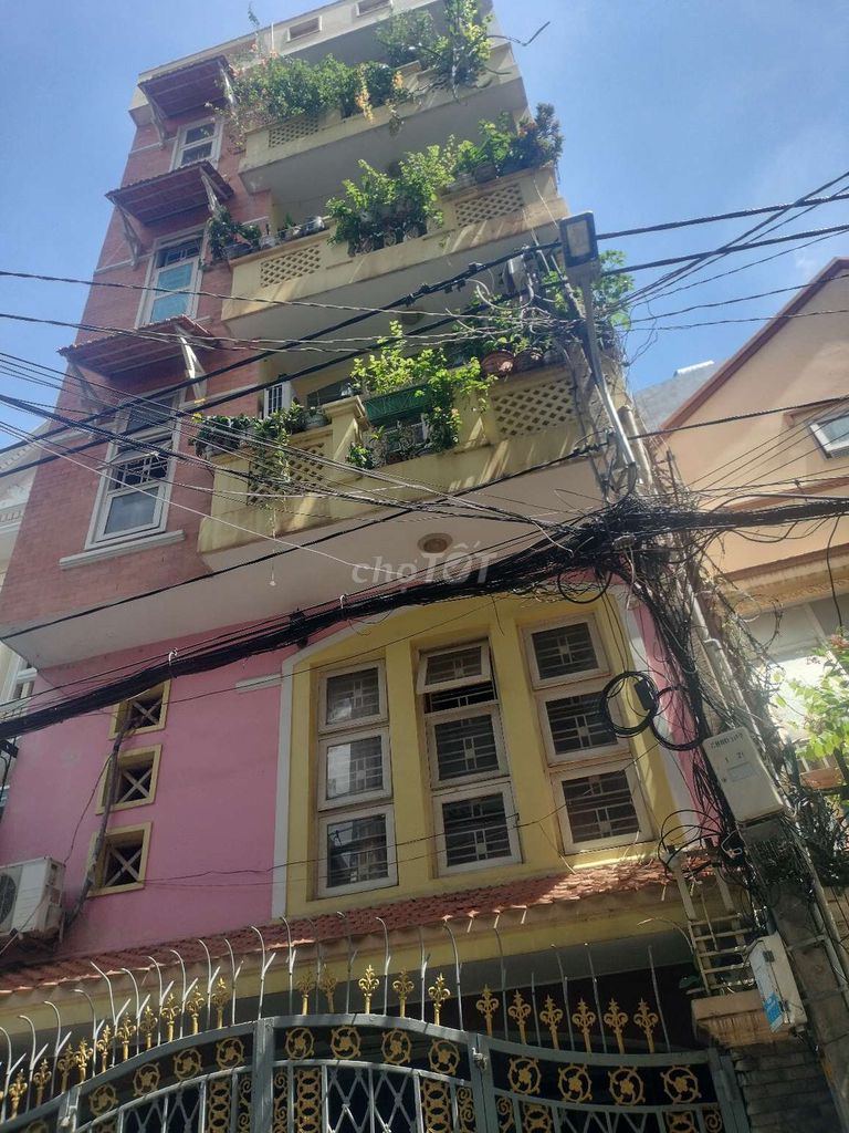 Bán nhà MT quách văn Tuấn k300 ngày gần trung tâm TM  dt 4,3x24m 4 lau