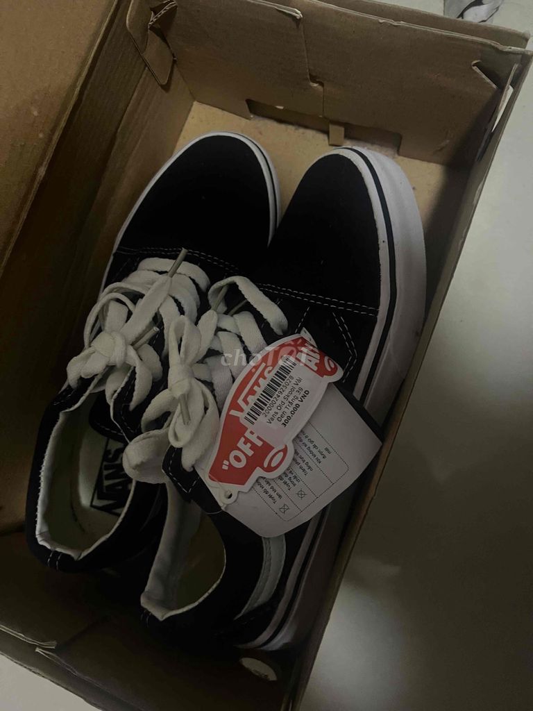 cần bán đôi giày vans , giầy size39 gdtt hà nội