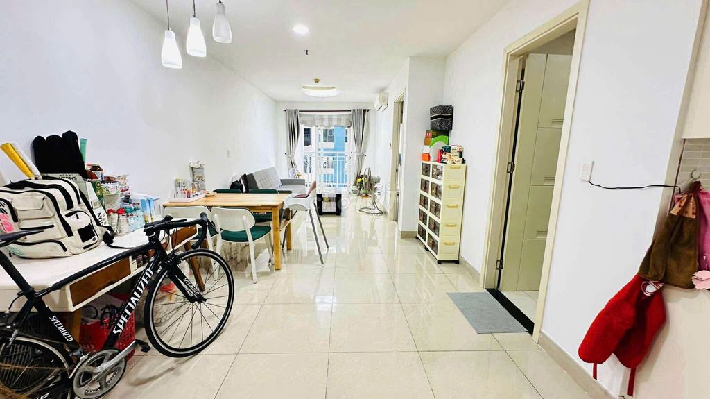 CC SÁT BÊN VINCOM NGÃ TƯ 550.DT KHỦNG 93m2- 3PN -GIÁ CẦN BÁN GẤP.