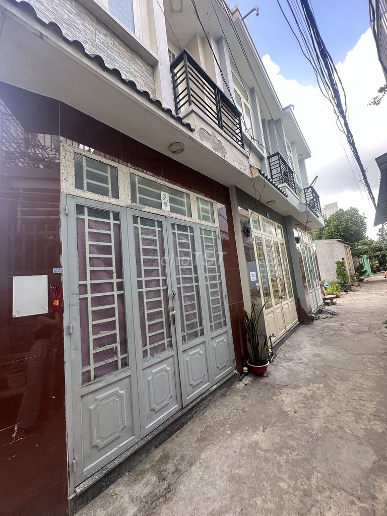 9 chủ cho thuê nhà nguyên căn 3tr2  ( hiện đang có 2 căn trống ). Cho thuê nhà ở tại Huyện Cần Giuộc Long An được đăng bởi Cẩm tuyên hình 5