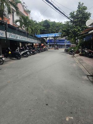 Nhà phố 39 m² · 2 PN · Đường Bà Hom
